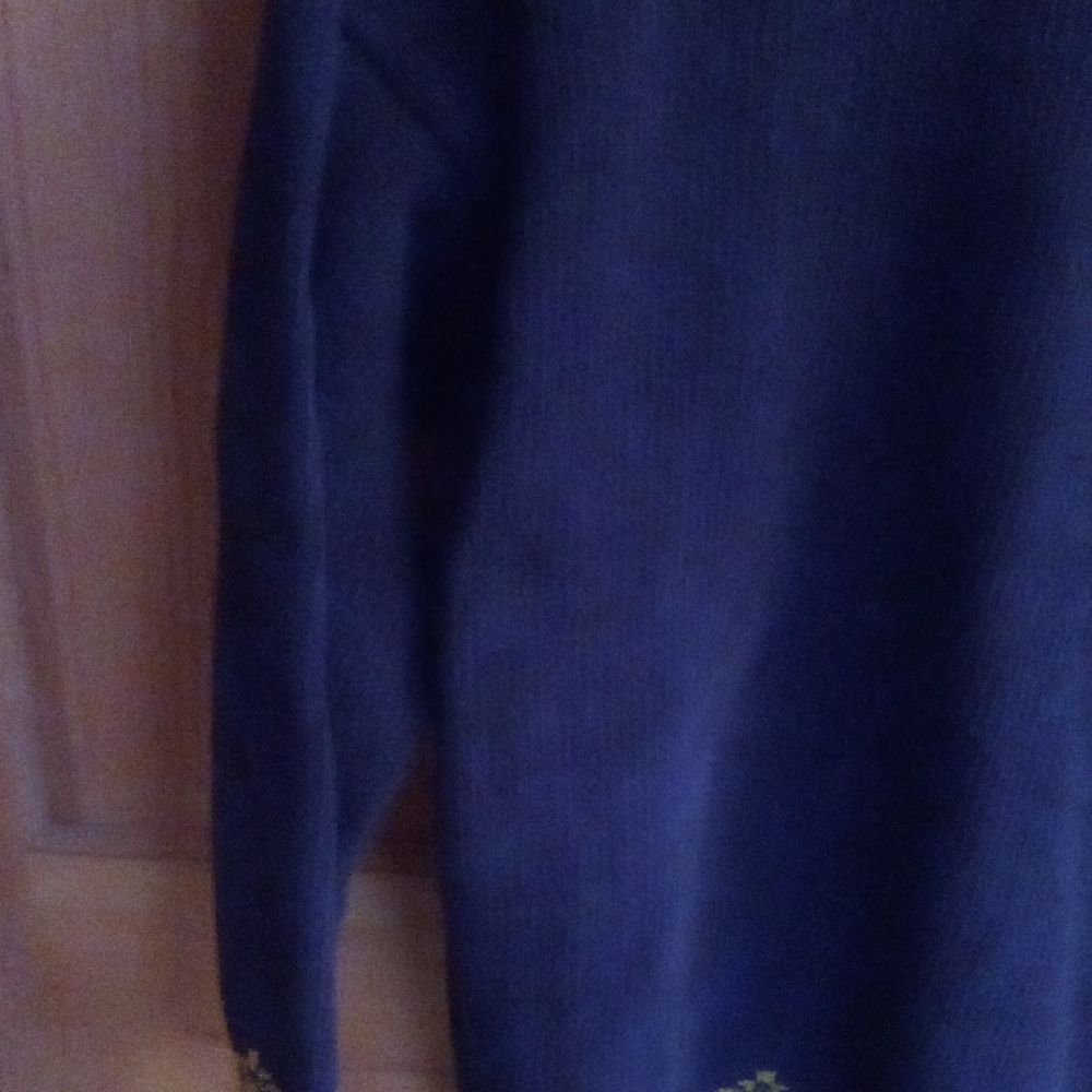 Liz Claiborne Floral Embroidered V-Neck Sweater - Picture 9 of 11